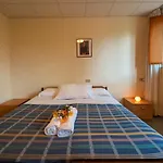Отель Casa Per Ferie Lo Scoiattolo Азиаго