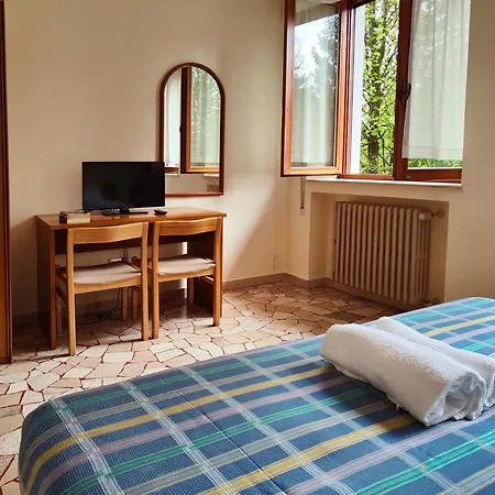Casa Per Ferie Lo Scoiattolo Hotell *